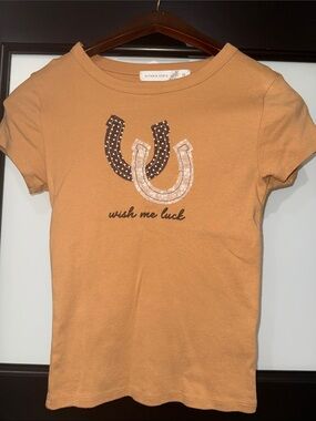 Altar’d State Wish Me Luck Horseshoe Graphic Tee XS EUC